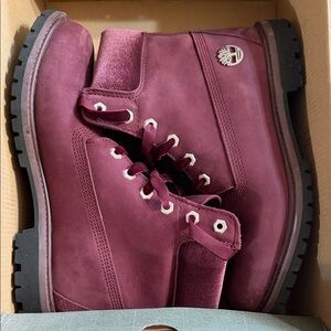 Timberland Women's Burgundy Nubuck Lace-Up Boots- Burgandy- worn twice!